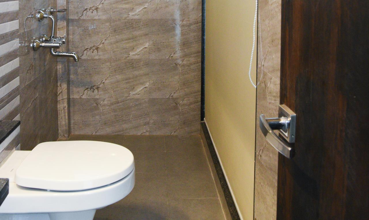 Treebo Malhaar Regency Hotel Chinchvad Ngoại thất bức ảnh