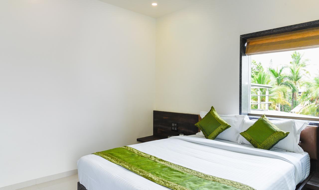 Treebo Malhaar Regency Hotel Chinchvad Ngoại thất bức ảnh