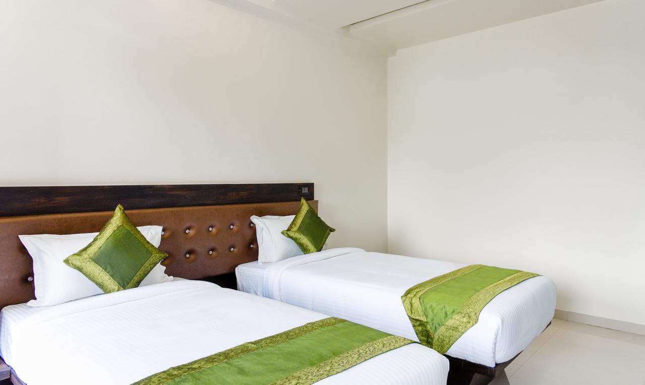 Treebo Malhaar Regency Hotel Chinchvad Ngoại thất bức ảnh